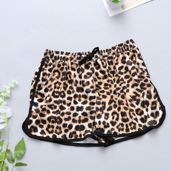 🆕️ Leopard Drawstring Beach Shorts - Picture 4 of 9